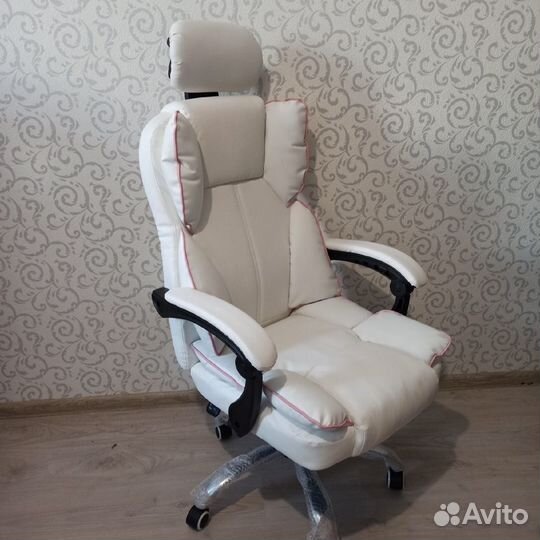 Новое компьютерное кресло