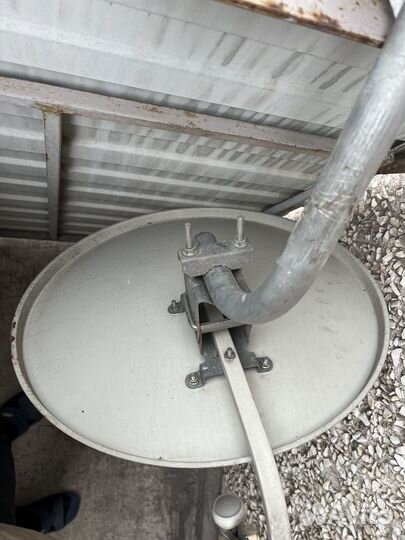 Антенна спутниковая