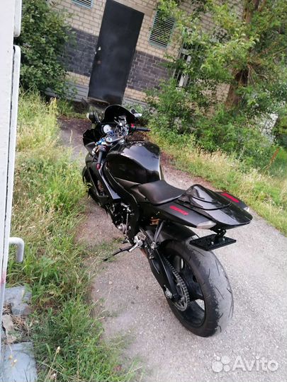 Gsx-r 600 k7