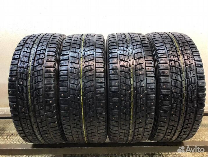 Dunlop SP Winter Ice 01 205/55 R16 118T