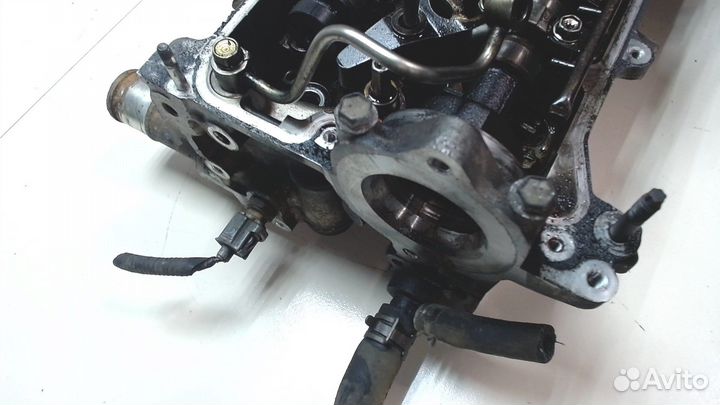 Головка блока (ГБЦ) Toyota Avensis 2, 2005