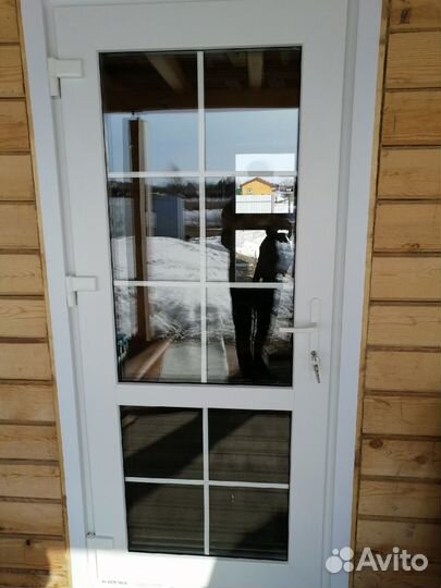 Пластиковая дверь в рассрочку