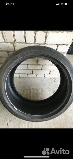 Michelin Pilot Sport 2 28L/35 R21 и 32/30 R21