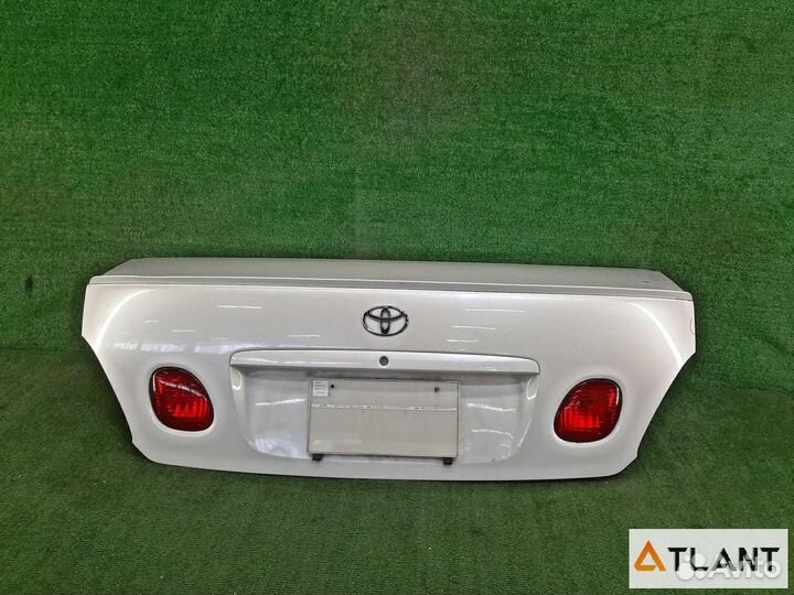 Крышка багажника toyota aristo