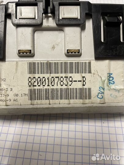 Часы Renault Megane 2 2003-2009