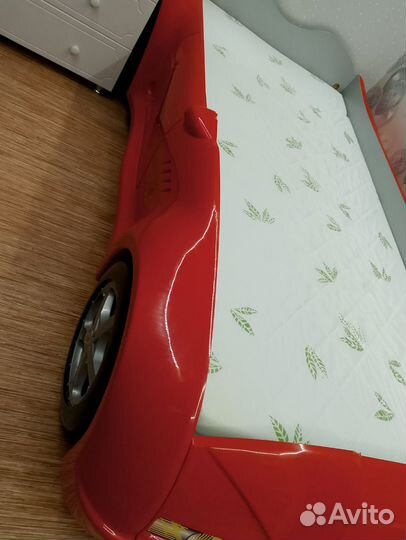 Детская кровать машина бу с новым матрасом