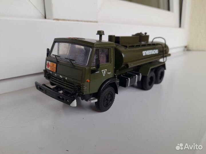 Камаз 5320 военный бензовоз элекон 1:43