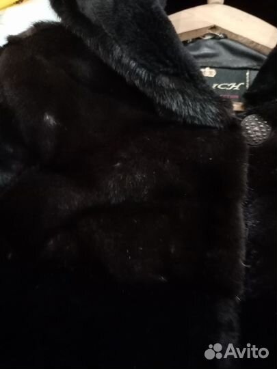 Шуба мутоновая с капюшоном 48 50