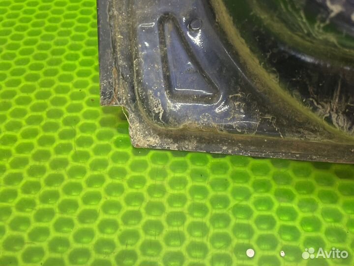 Задняя правая дверь гранта