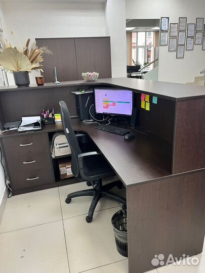 Стойка ресепшн 1500*1800*1220мм, цвет Венге