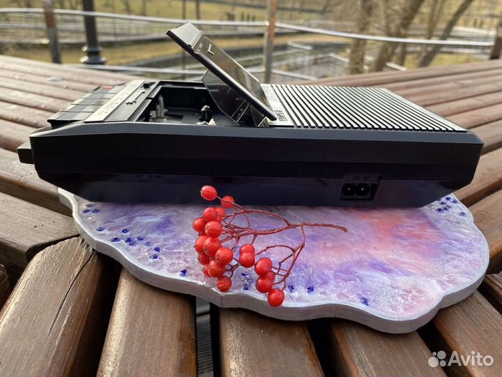 Магнитофон Panasonic RQ-2104