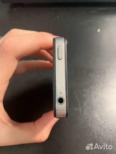 iPhone 4S, 8 ГБ