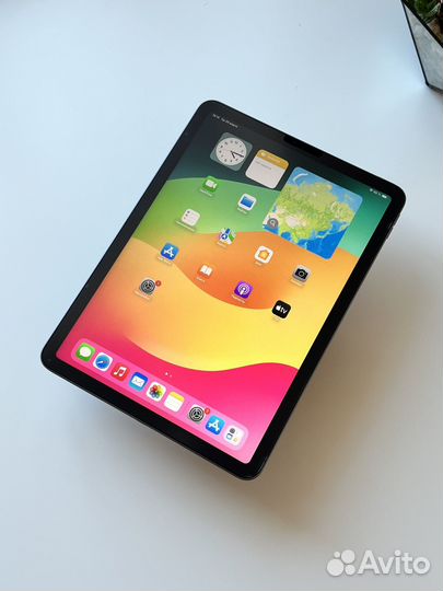 iPad Air 5 2022 256GB Space Gray, Wi-Fi, как новый