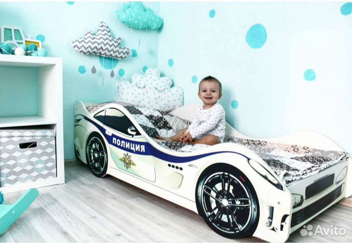 Новая кровать машина с матрасом