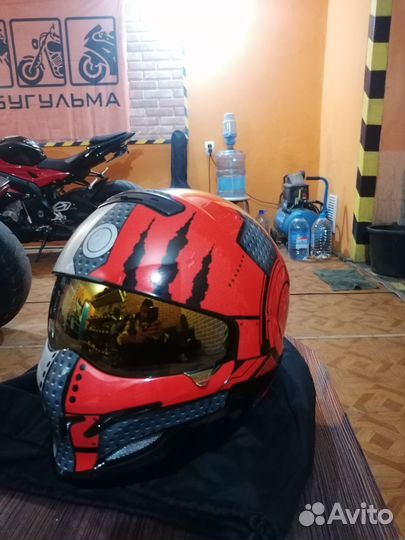 Продам мотошлем