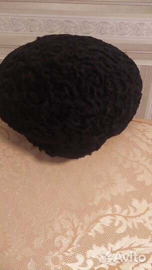 Шапка женская каракуль