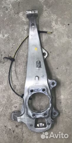 Поворотный кулак Infiniti G25 G35 G37