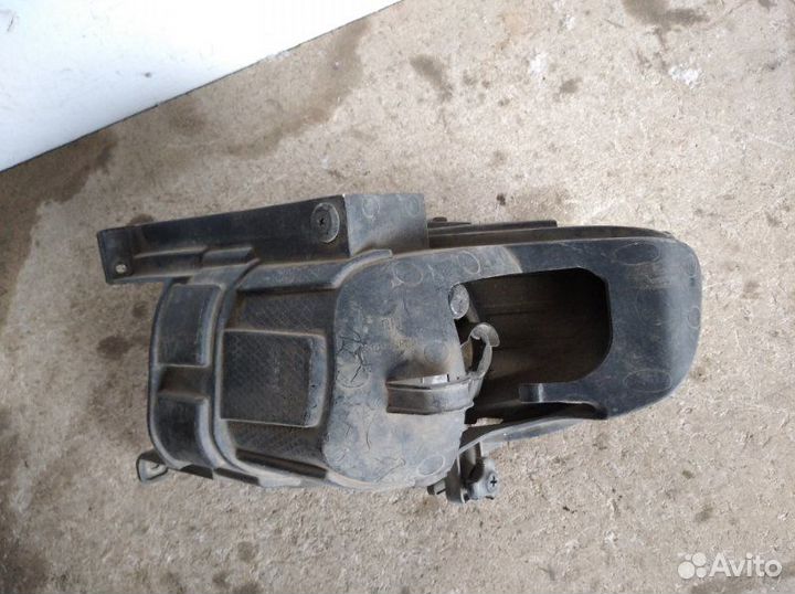 Фара противотуманная левая Tagaz С-100 2008