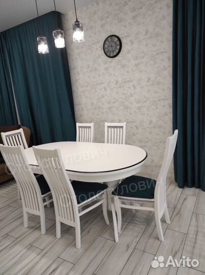 Столы и стулья