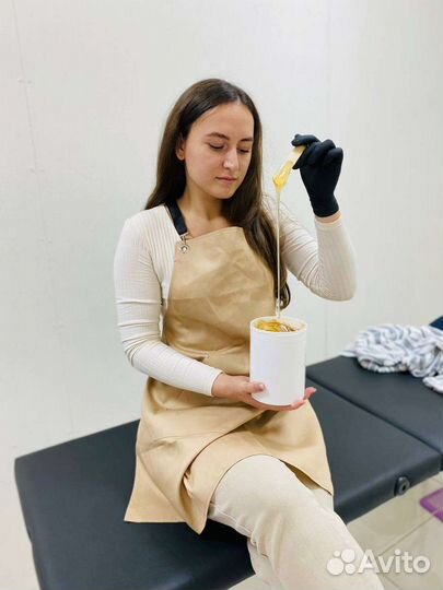 Депиляция воском и сахарной пастой