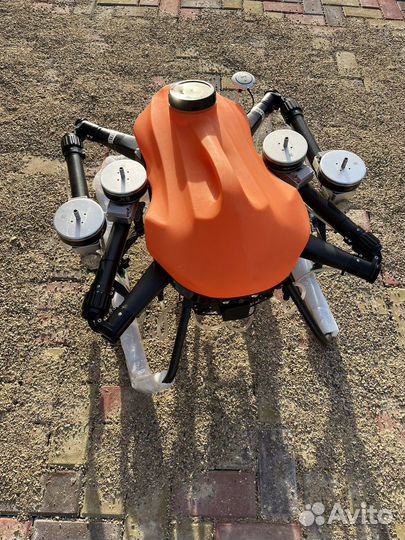 Сельскохозяйственный дрон 16 л