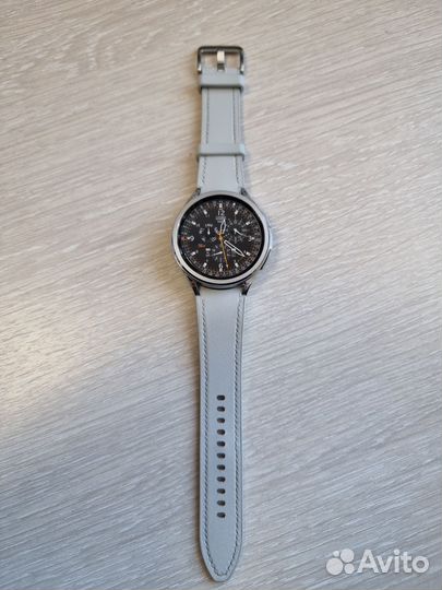 Samsung Galaxy Watch6 Classic 47mm серебристый