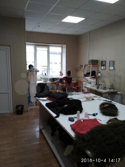 Торгово-офисное помещение со складом, 52 м²