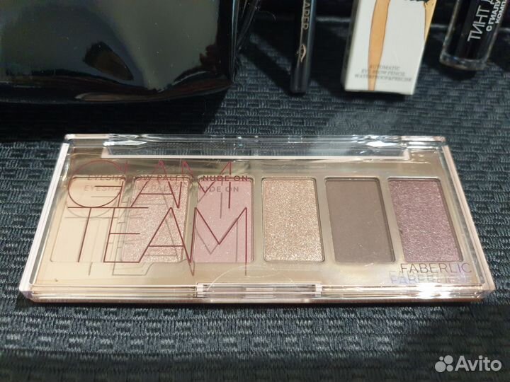 Набор новой декоративки в косметичке