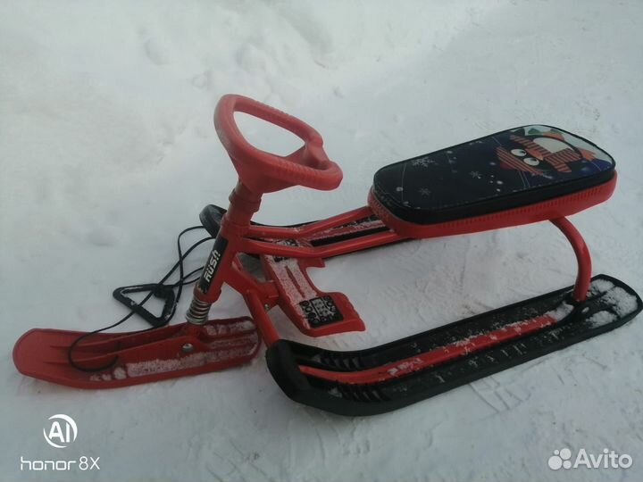 Детский снегокат с ручкой