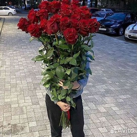 Метровые розы Доставка цветов