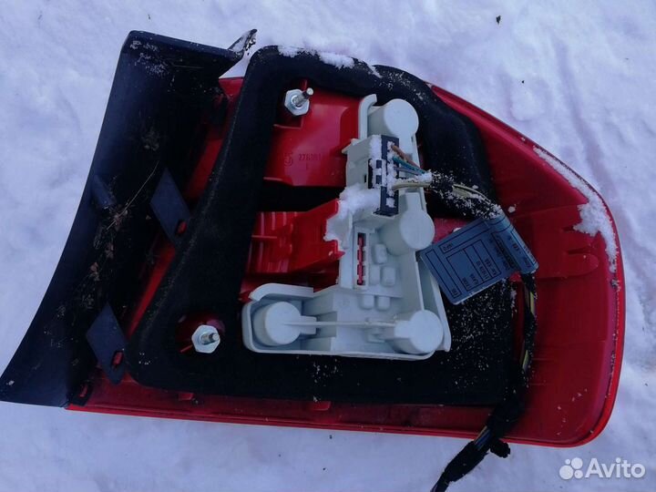 Фонарь в крыло левый бмв е90 BMW e90