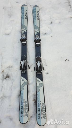 Горные лыжи в комплекте с ботинками