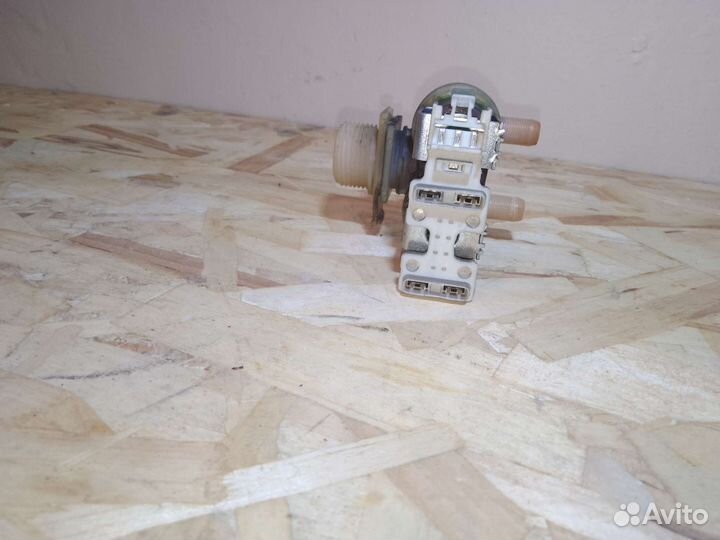 Клапан подачи воды для стиральной машины