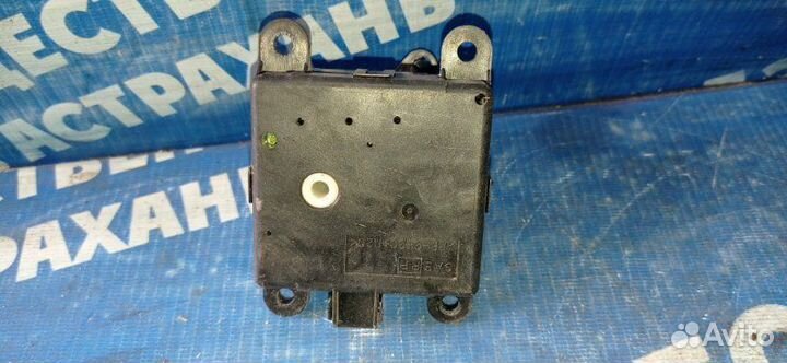 Моторчик заслонок отопителя Nissan Teana J32 седан