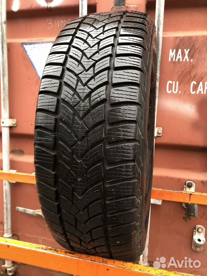 Esa-Tecar Super Grip 9 HP 205/60 R16