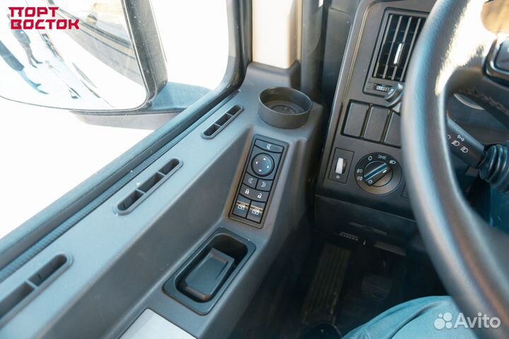 Shacman (Shaanxi) SX32586V384 с КМУ, 2023