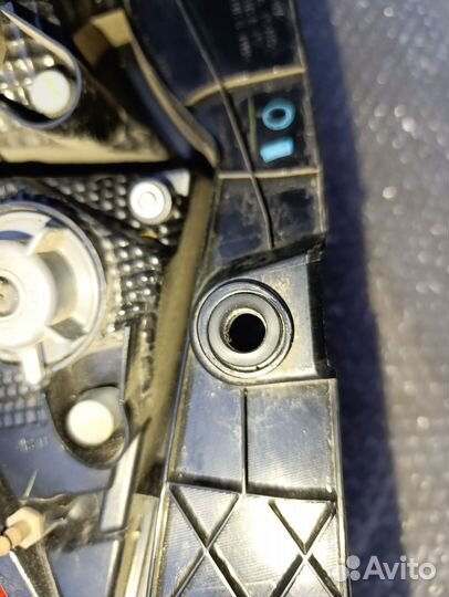 Задний фонарь Nissan note E 12 левый