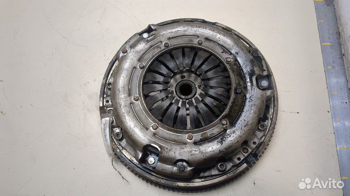 Маховик Opel Vivaro, 2011