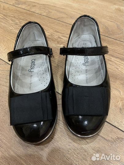 Туфли для девочки 33 размер
