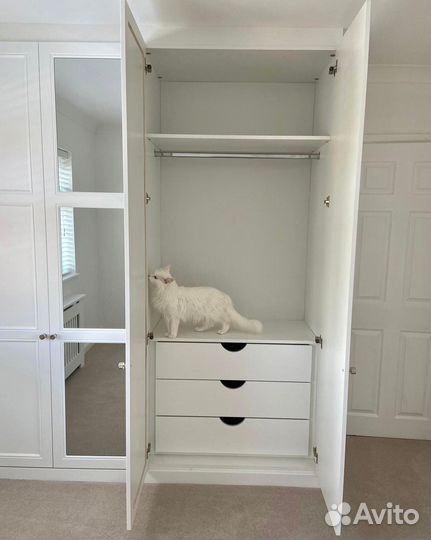 Красивый шкаф