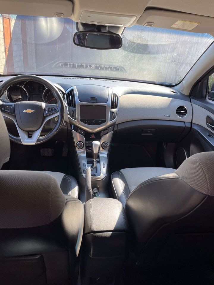 Chevrolet Cruze: фото владельца