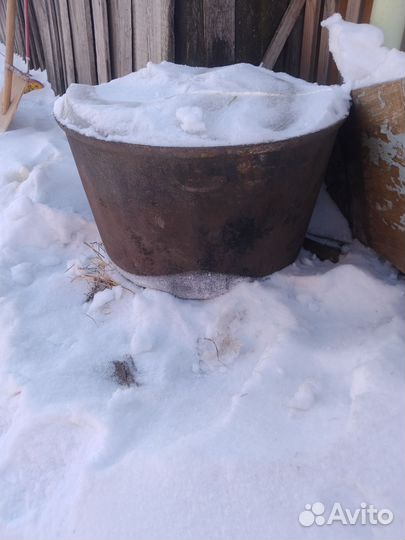 Бак чугунный