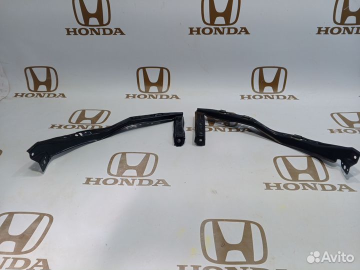 Honda Civic 4 d кронштейн под фару правый