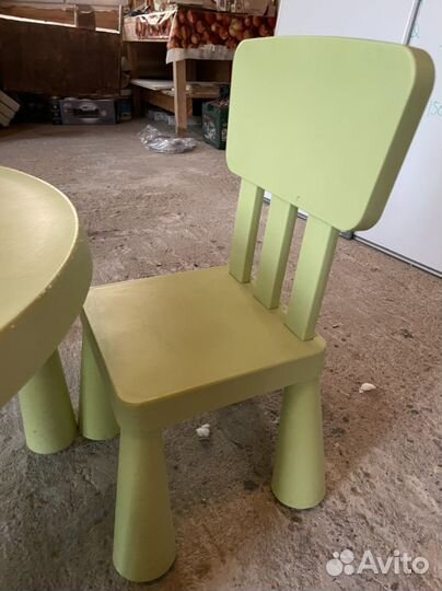Мамут стол и 2 стула