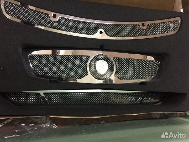 Комплект решеток Strut на Мерседес Mercedes CLS