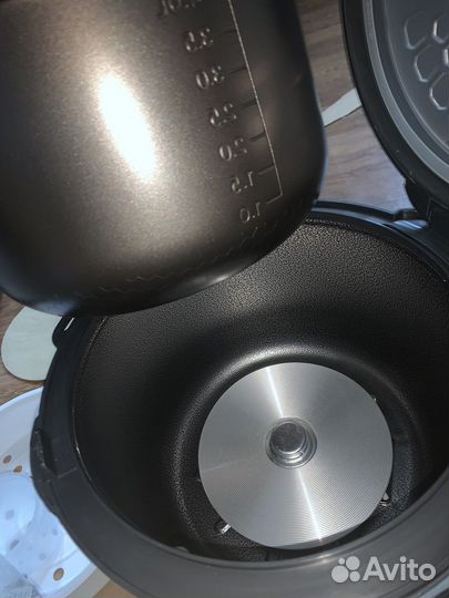 Мультиварка redmond RMC-M252 новая