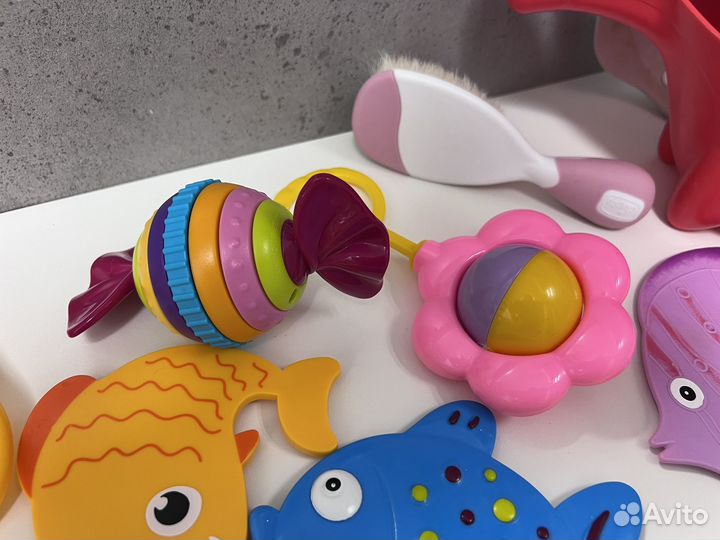 Набор для купания + погремушки