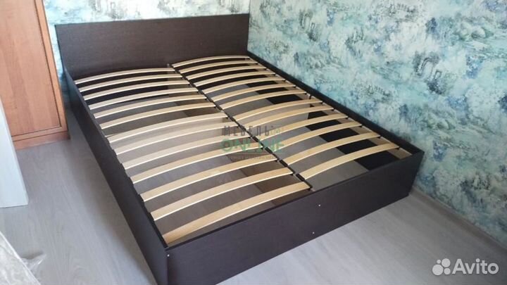 Кровать двуспальная 160х200