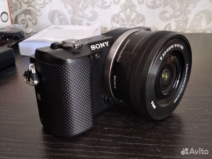 Беззеркальный компактный фотоаппарат Sony a5000