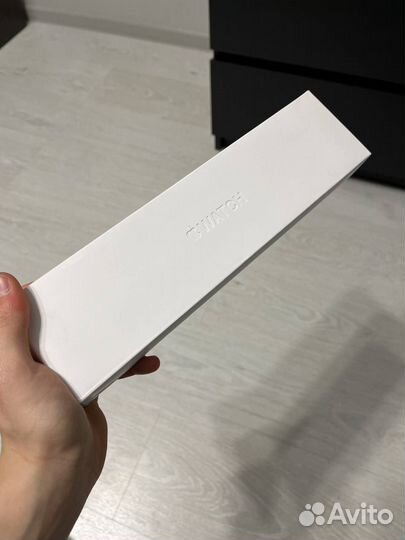 Есть очень много новыx Apple Watch, запакованные